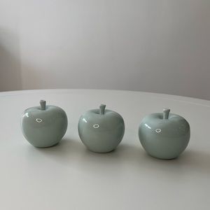 Decorative ceramic apples